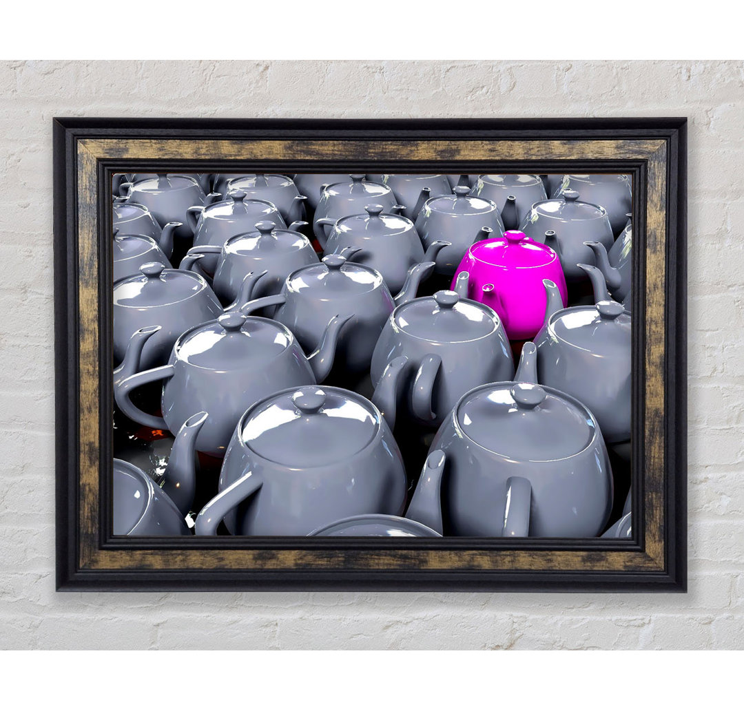 The Odd One out Pink Teapot - Einzelner Bilderrahmen Kunstdrucke