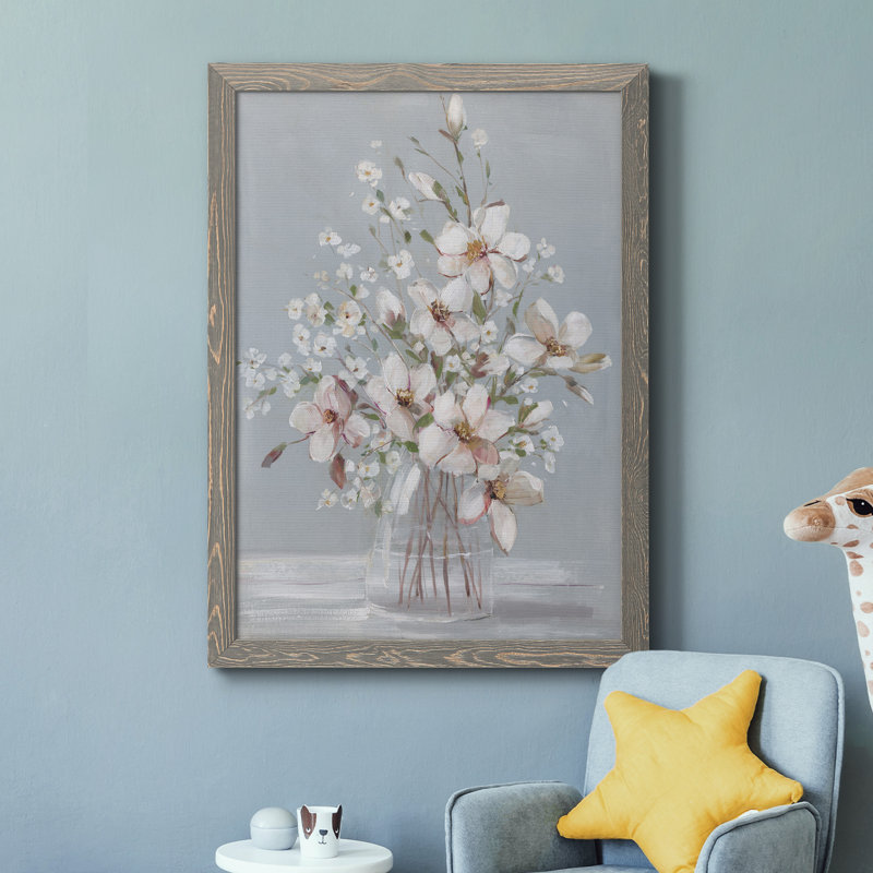 Magnolia Romance - Peinture sur toile encadrée, Encadré gris, H 37,5 po x l 27,5 po x P 1,5 po