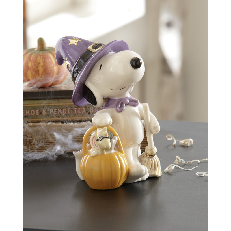 Lenox Snoopy Bewitching Treats Figurine