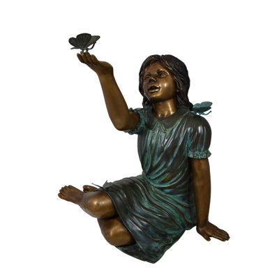 Statue de fille avec des papillons et une chemise verte en bronze, taille: 27 po x 17 po x H 24 po