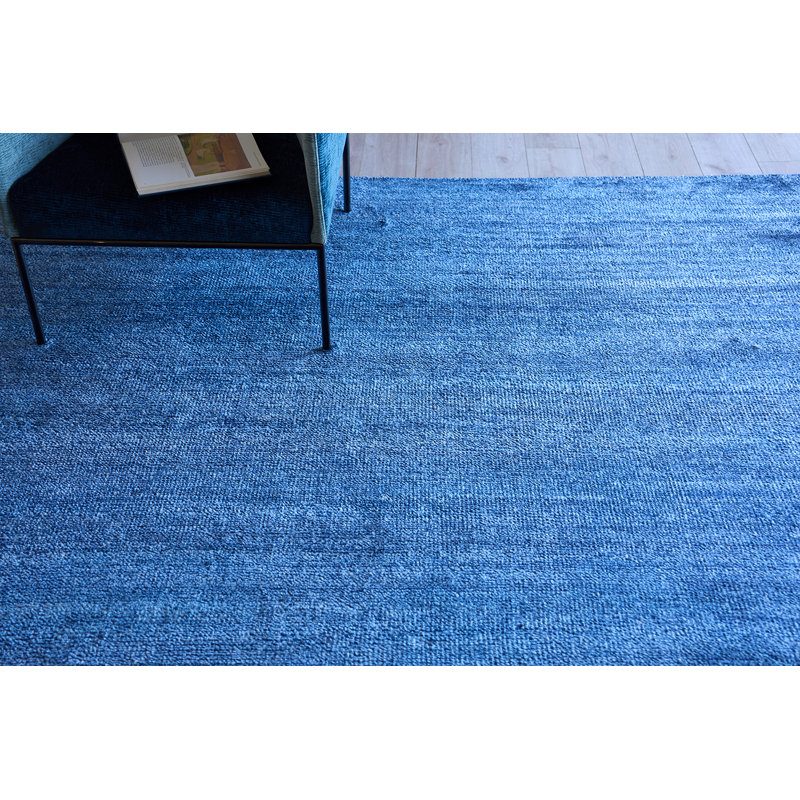 Plush Area Rug in Navy, Rectangle 2' x 3'