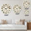 Horloge murale surdimensionnée-383724822