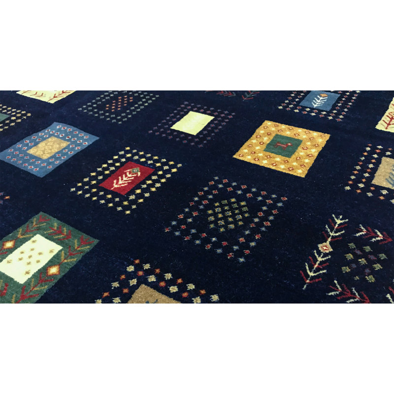 Hand Woven Wool Abstract Area Rug