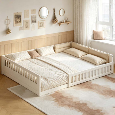 Lit plateforme tapissier en bois pleine grandeur avec garde-corps et coussin