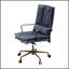 Luxueuse chaise de bureau pivotante en cuir fleur avec hauteur réglable et rembourrage confortable, parfaite pour les espaces de travail modernes.