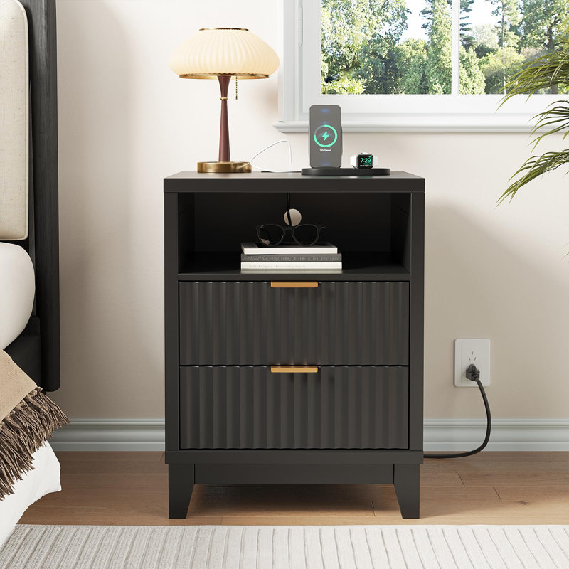 Table de chevet cannelée 17,7 po avec station de charge, Noir