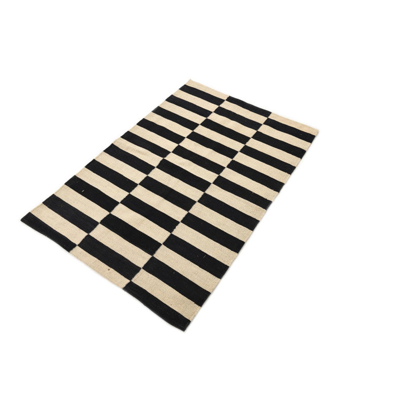 Tapis noir et blanc Noor