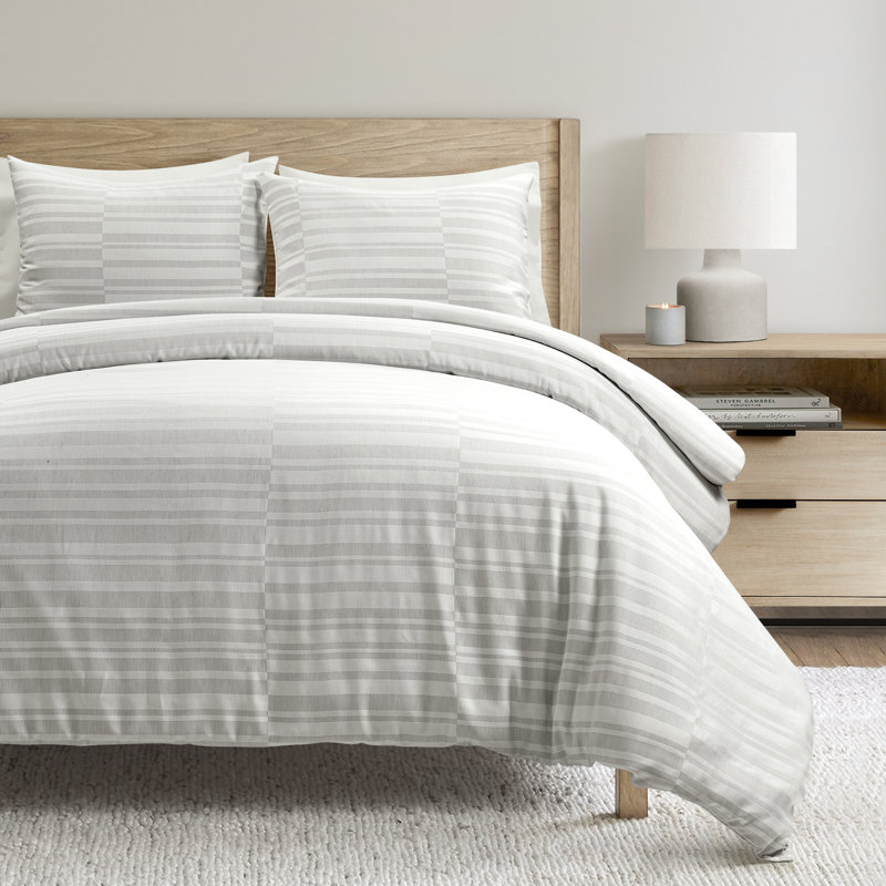 Sawyer Modern Broken Stripe Duvet Cover Gray/White 3Pc Set, King Duvet Cover + 2 King Shams