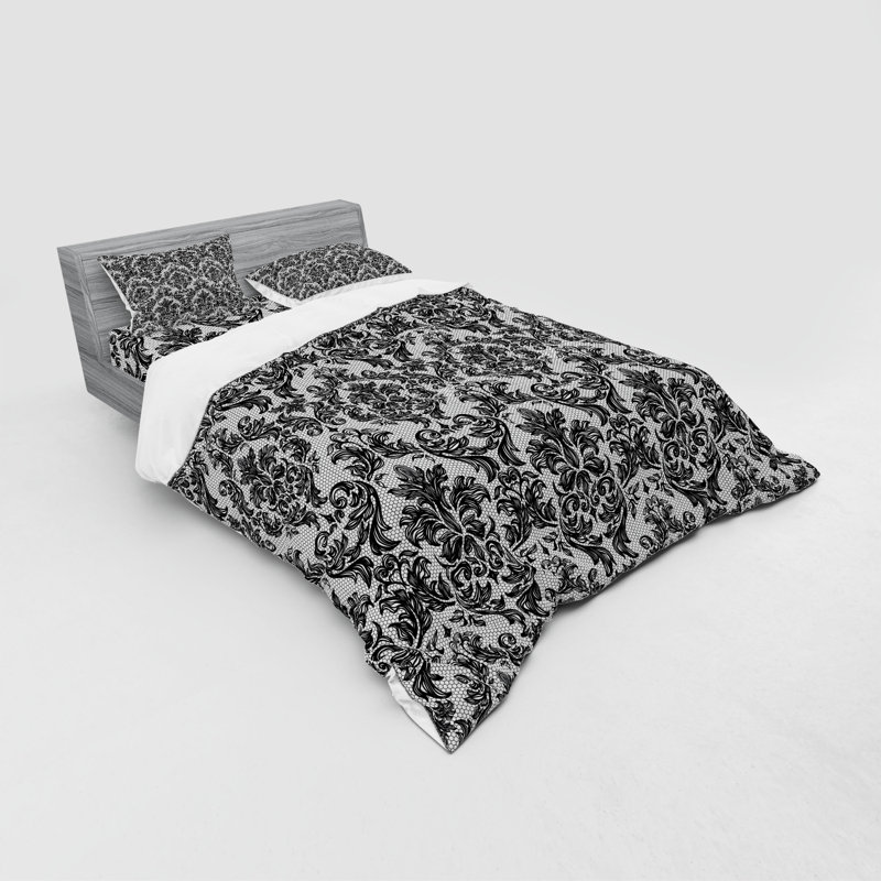 Traditional Paisley Duvet Cover, Queen Duvet Cover + 3 Additional Pieces