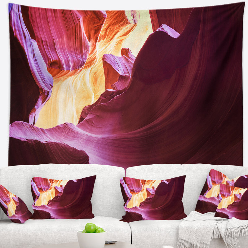 Paysage mauve en tapisserie Antelope Canyon, H 32 po x l 39 po
