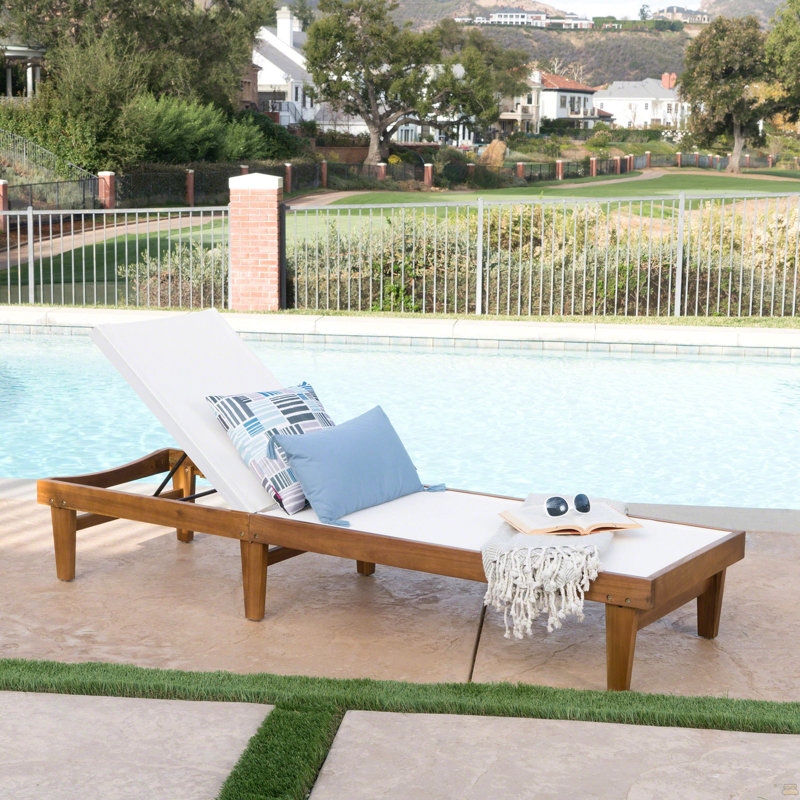 Chaise longue