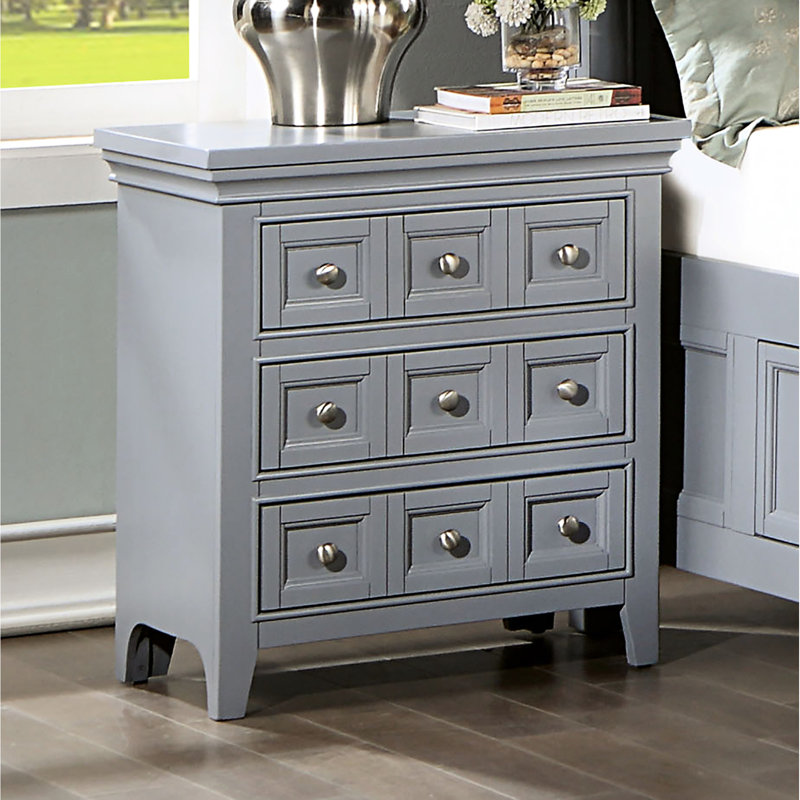 Table de chevet en bois massif gris avec 3 tiroirs et 3 glissières à roulement pour une chambre à coucher de style transitionnel