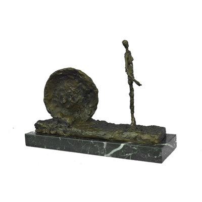 Statue de femme et roue Esia