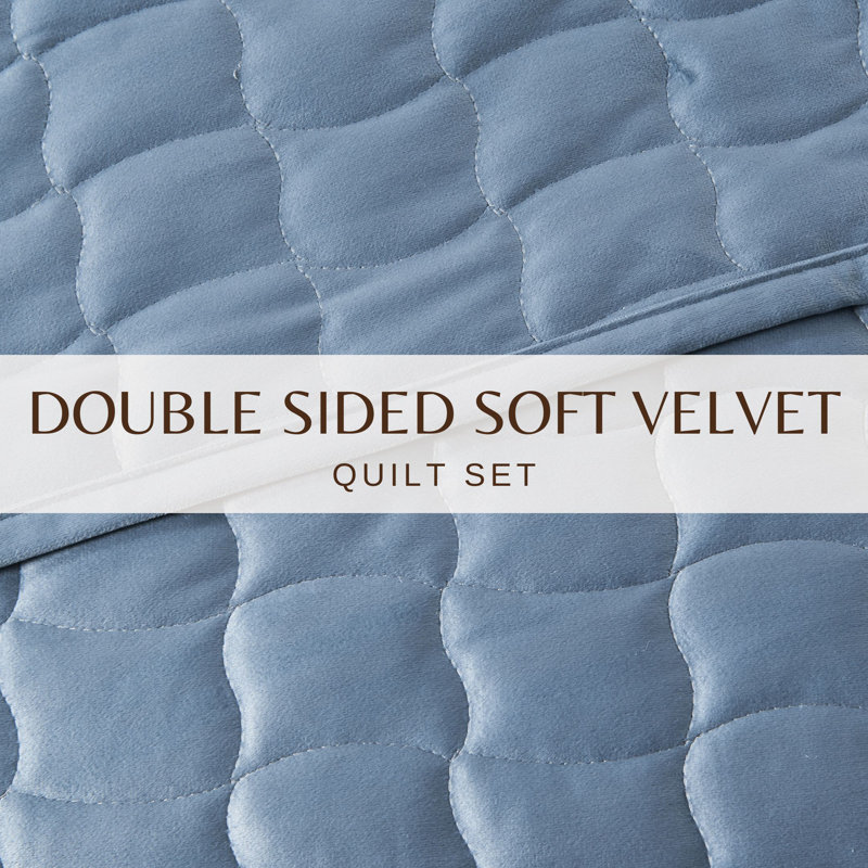 Twin Blue Velvet Polyester Box-Stitched Quilt Set
