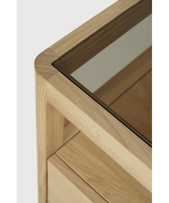 Spindle 4 - Drawer Dresser, Oak