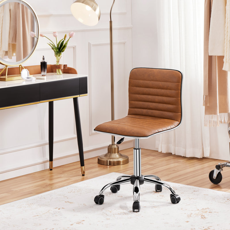 Fauteuil de bureau en cuir synthétique à dossier bas Correen, Brun rétro