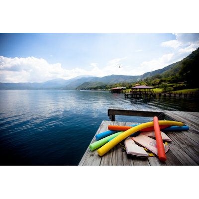 Dock on lago de coatepeque 184992465