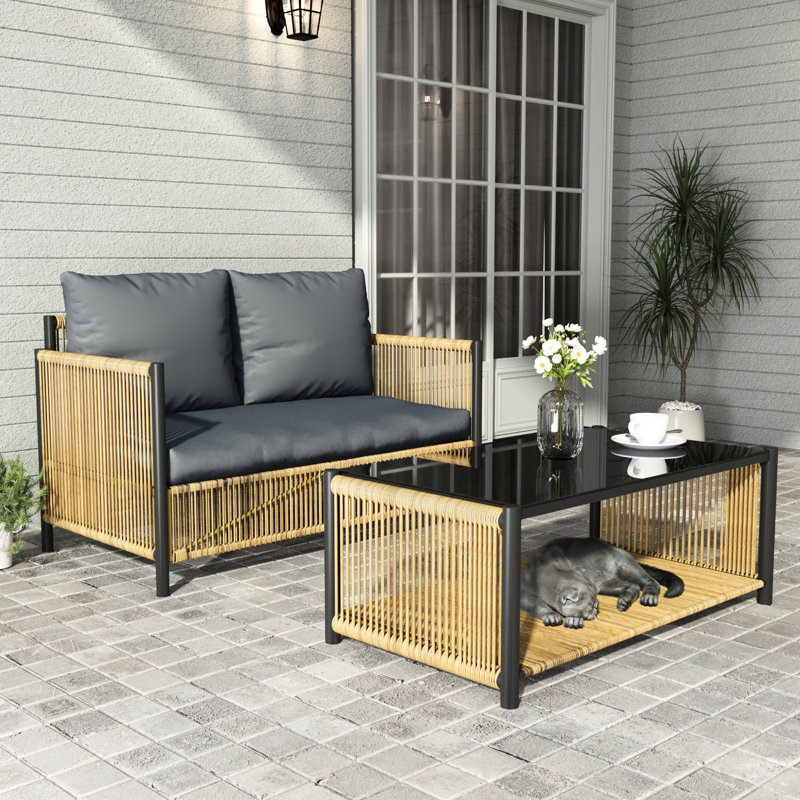 Pe d'extérieur avec coussins gris et table - Mobilier imperméable, pour la vie de patio