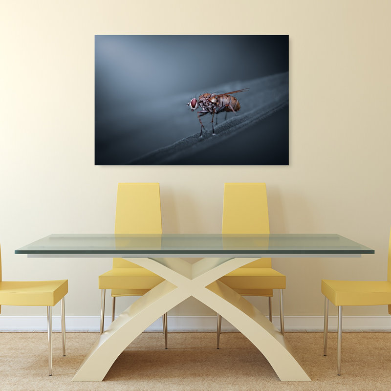 Affiche murale minimaliste Mouche aux yeux rouges, 32" H x 48" W