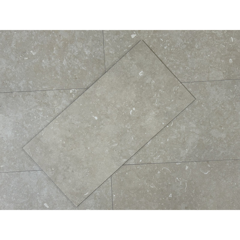 Carreau de porcelaine 12 po x 24 po