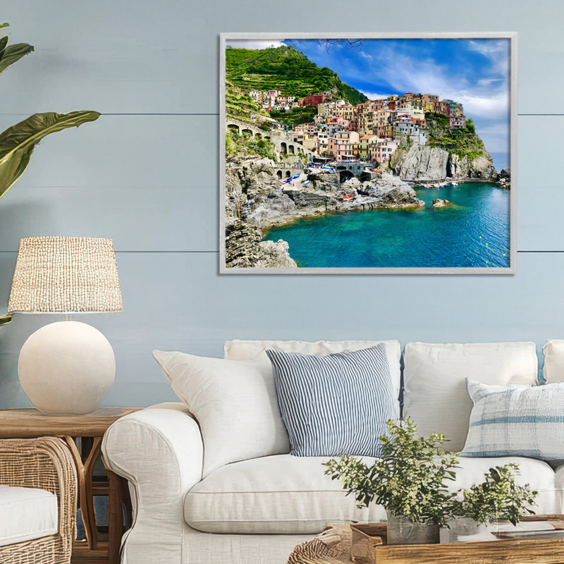 Estampe numérique paysage urbain au bord de la mer, design par LSR Creative Studio, H 24 po x l 30 po