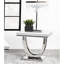 Table de bout carrée blanche avec base en forme de U, côtés profilés et esthétique moderne pour table piédestal