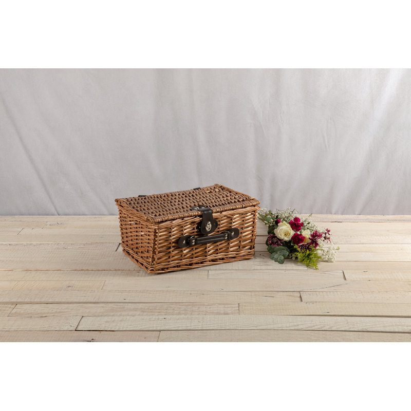 Panier de pique-nique classique en osier avec ensemble repas pour 2 personnes