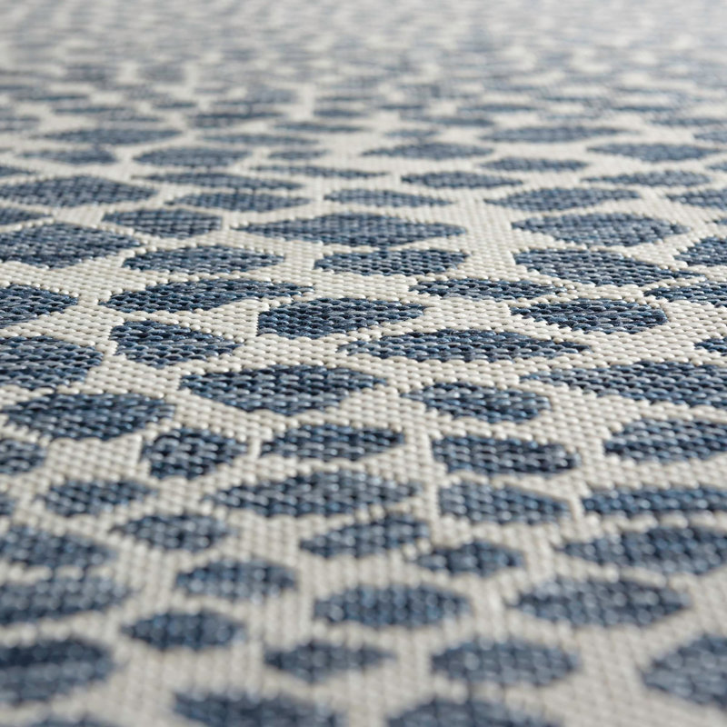 Animal Print Indoor / Outdoor Area Rug, Rectangle 239 x 305cm