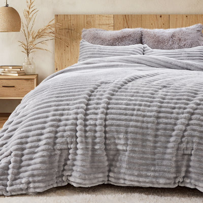 Sasttie Fluffy California King Comforter Set, 3 PC Fleece Bedding, Light Grey