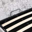 Grand lit de rangement tapissier Hartfried