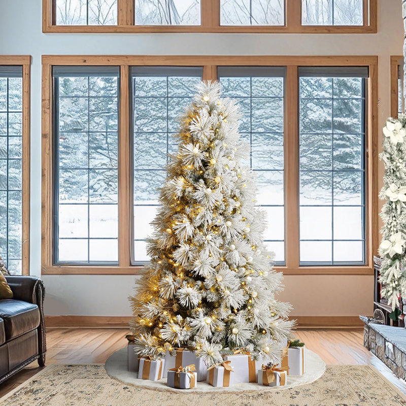 Arbre de Noël enneigé avec pin, 7.5'