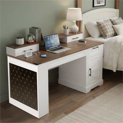 Bureau de ferme avec armoire de rangement, station de charge, porte de grange, plateau à clavier, support pour écran et panneau perforé