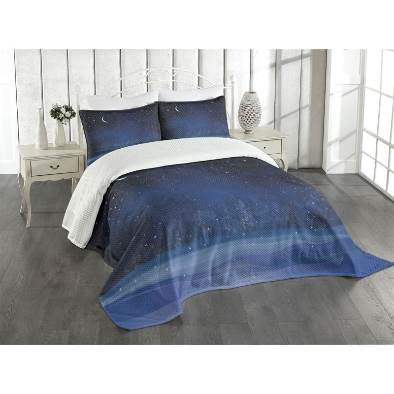 White Quilted Queen Bedspread Set with Pillow Shams