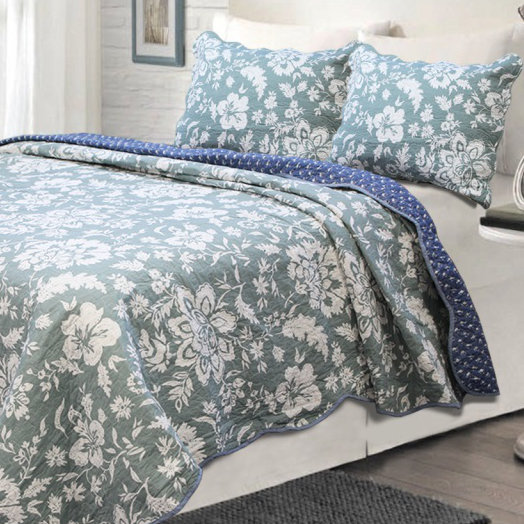Amberley Garden Cotton Floral Quilt