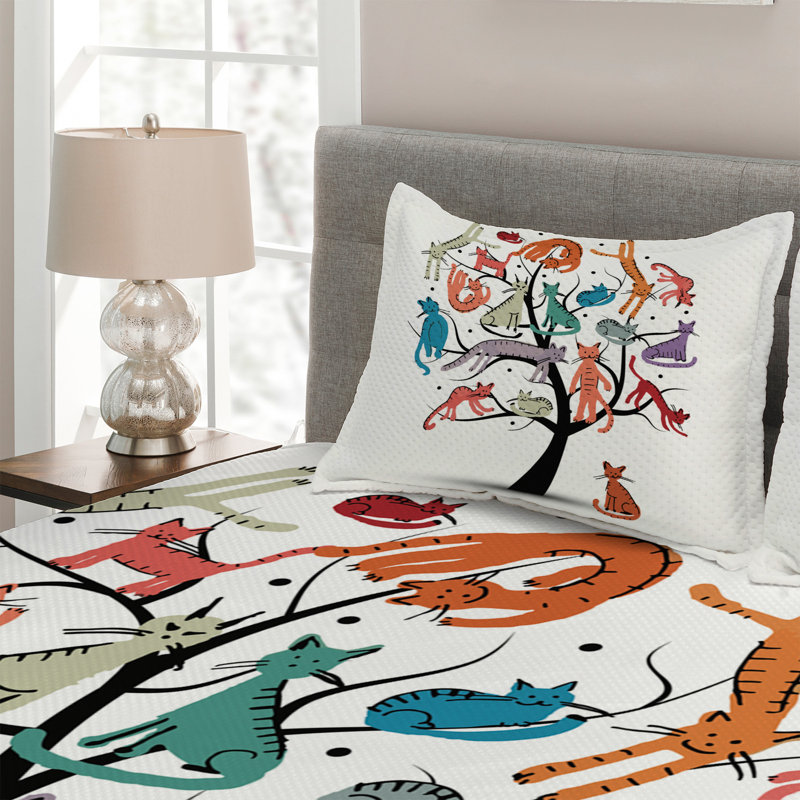 Bedding, King Bedspread + 2 Shams