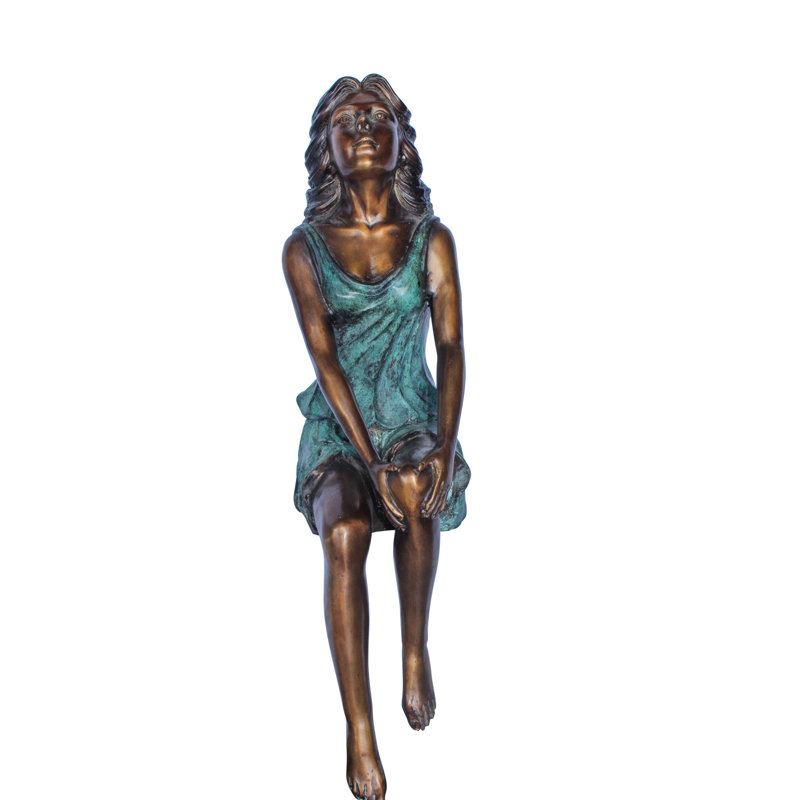 Statue gracieuse de la collection Nifao, jeune femme assise sur le rebord en bronze 13 po x 7 po x H 23 po
