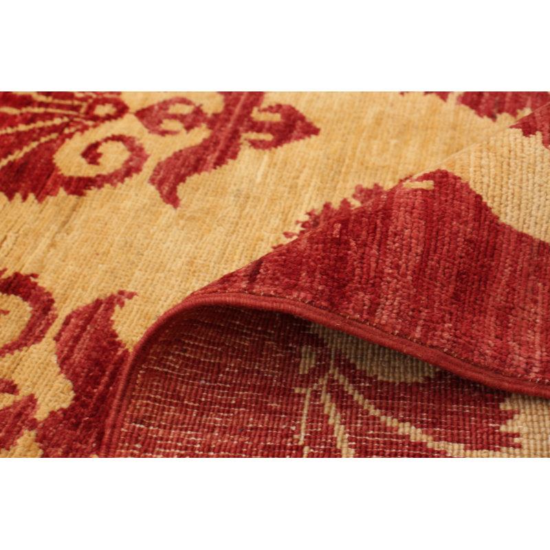 Tapis de la zone en laine rouge/ivoire 4 pi 1 po x 6 pi 4 po one-of-type à main-noué la 2010 Georgescu