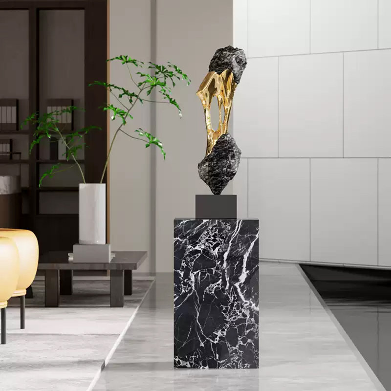 Light Luxury Fibreglass Floor-standing Ornament