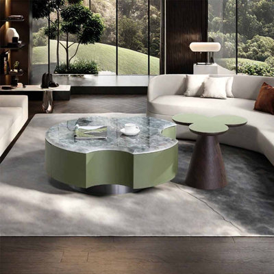 Table basse en forme de pierre supercristalline