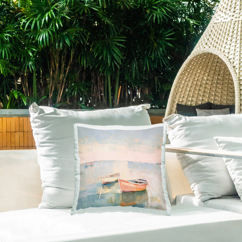 Coussin décoratif d'extérieur imprimé bord de mer par Irena Orlov