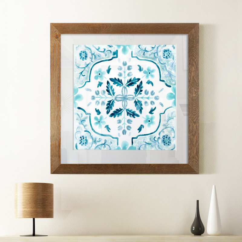"Gamla Stan Tile I", reproduction d’art sur papier, H 35,5 po x l 35,5 po x P 1,5 po, Érable encadré