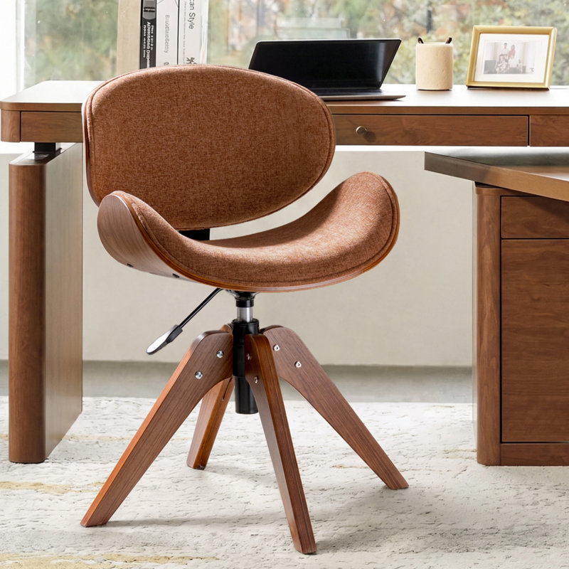 Chaise de bureau Oswina de style moderne du milieu du siècle, en tissu, avec structure en bois courbé et base pivotante.