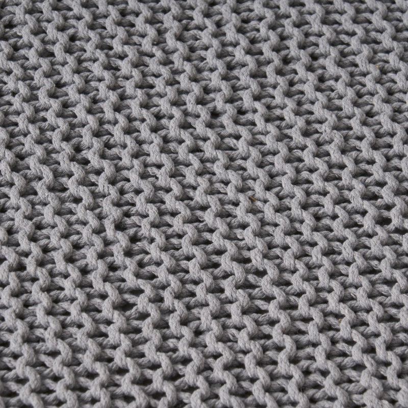 REPOSE-PIEDS EN TRICOT