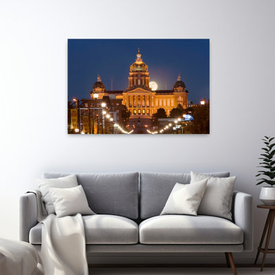 Facade Of A Government Building Iowa State Capitol Des Moines Iowa Usa Abstract Contemporary Architecture City Art