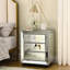 Commode à miroir Flash Flash avec trois tiroirs - et matériau en verre pour le rangement à la maison