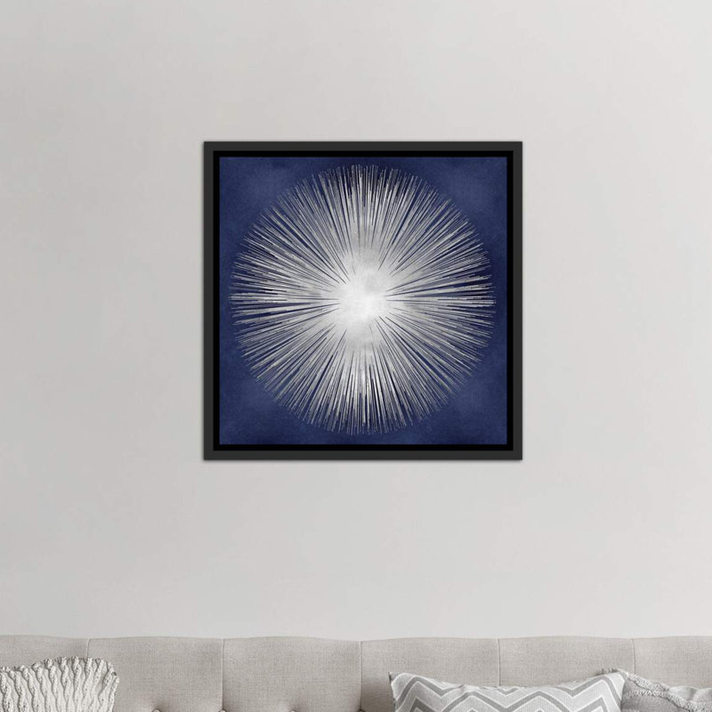 «Silver Sunburst On Blue I» par Abby Young - impression d'art graphique, H 18 po x l 18 po x 1,5 po, Toile avec cadre noir