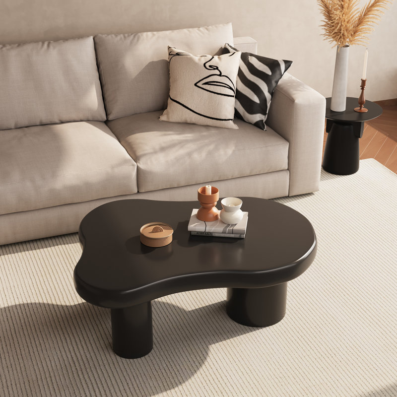 Table basse de 39 po en forme de nuage moderne en forme de nuage noire pour le salon avec 3 pieds, mat doux, plateau de table subtilement lustré