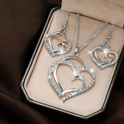 Peach Heart Shaped Necklace Earring Set