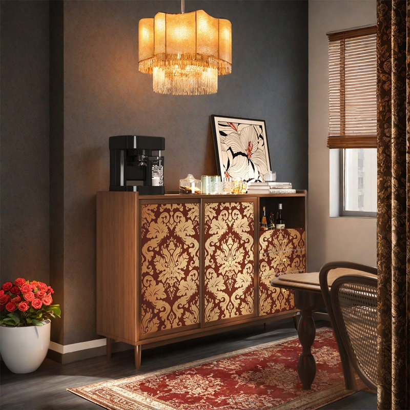 Armoire en pin avec beaucoup de rangement