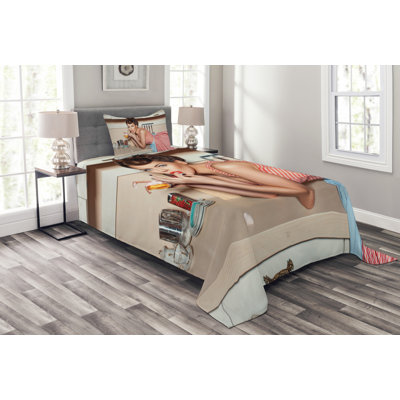 Cream/Red Microfiber Modern & Contemporary Bedspread Set